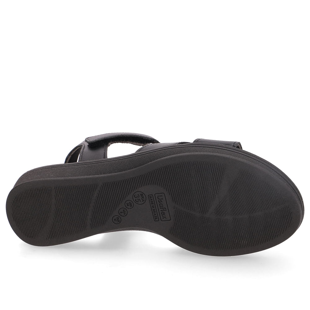 Sandália Baixa Couro Preta Corte Lateral